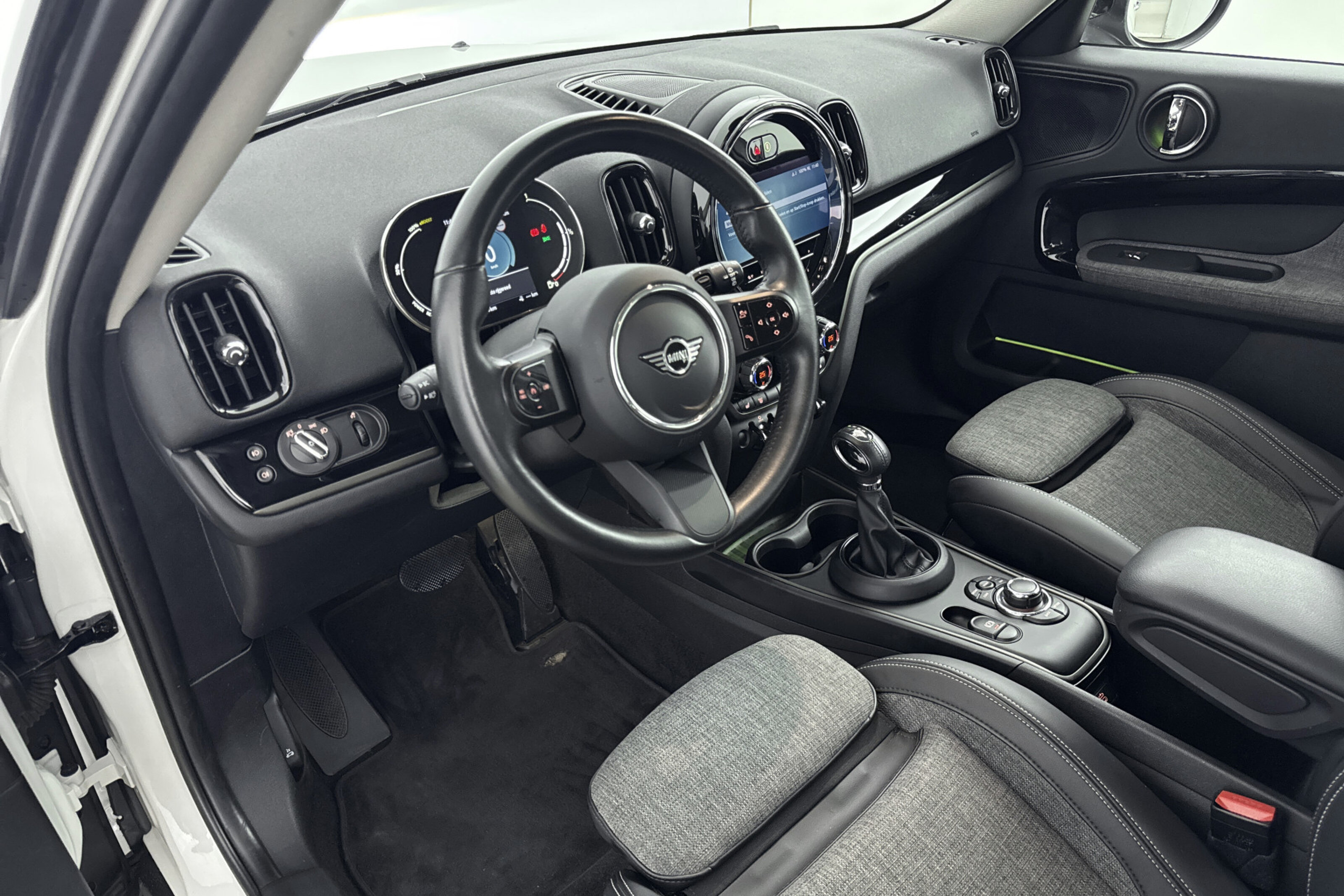 MINI Countryman 8