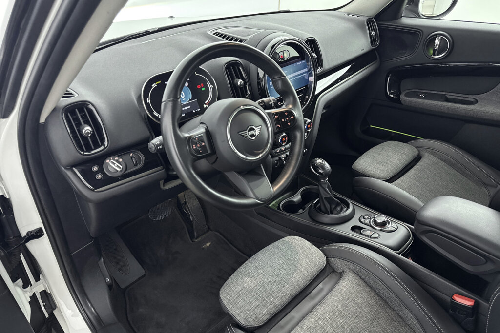 MINI Countryman 8