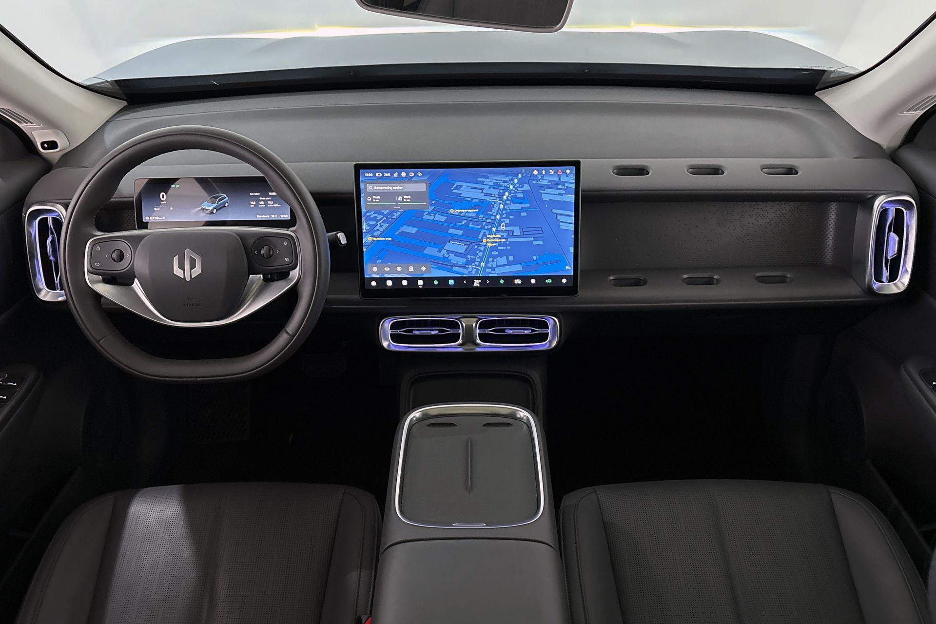 Leapmotor B10