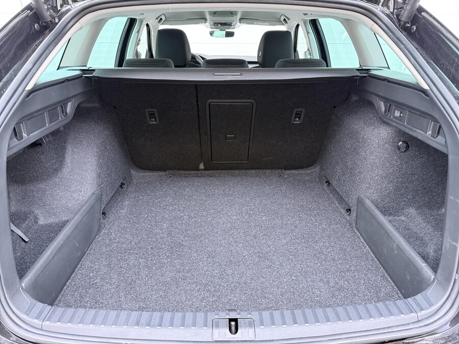 Škoda Octavia Combi 1.5 TSI MHEV Business Edition