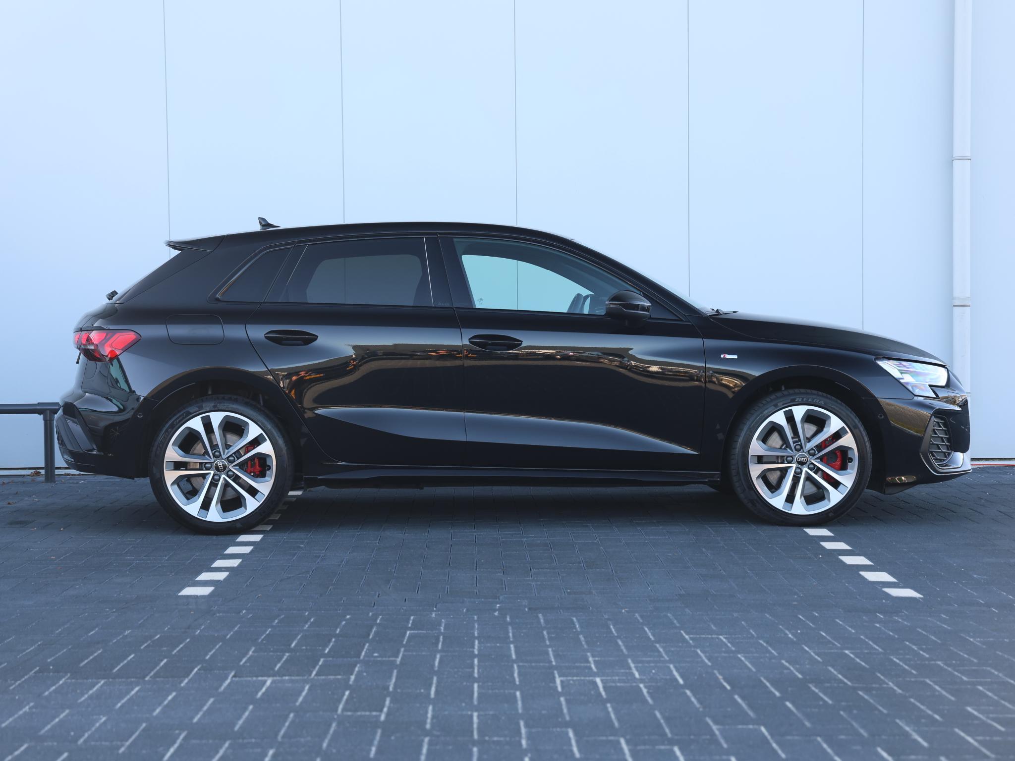 Audi A3 Sportback 45 TFSI e S edition Competition