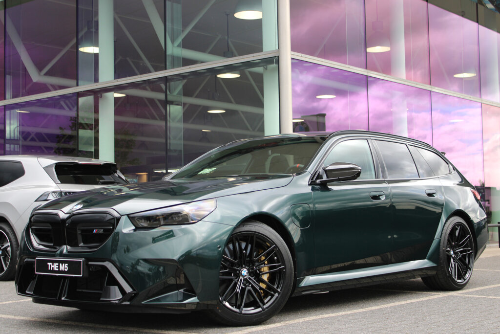 BMW M5 1