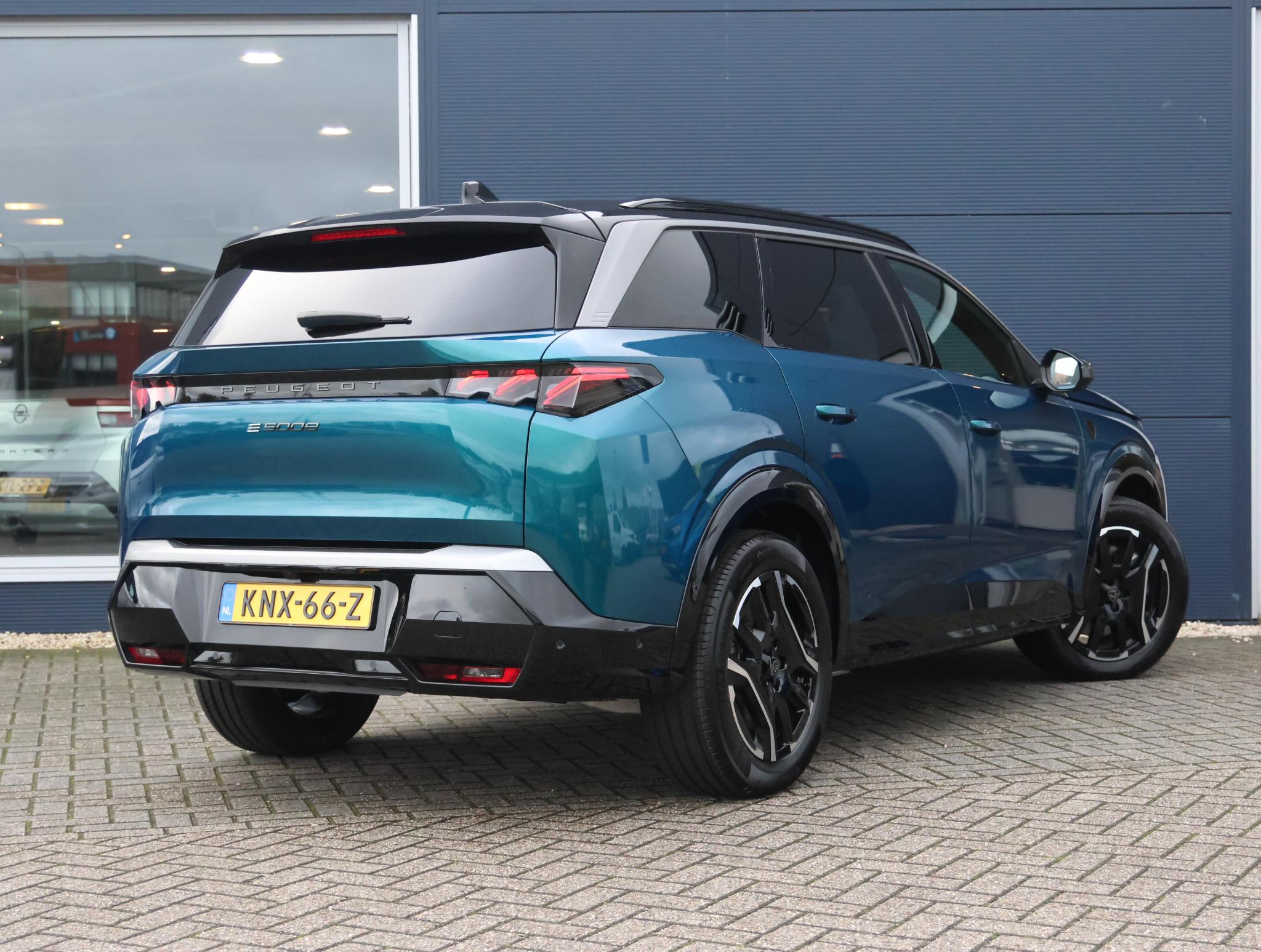 Peugeot e-5008 GT 73 kWh 7p - Afbeelding 3