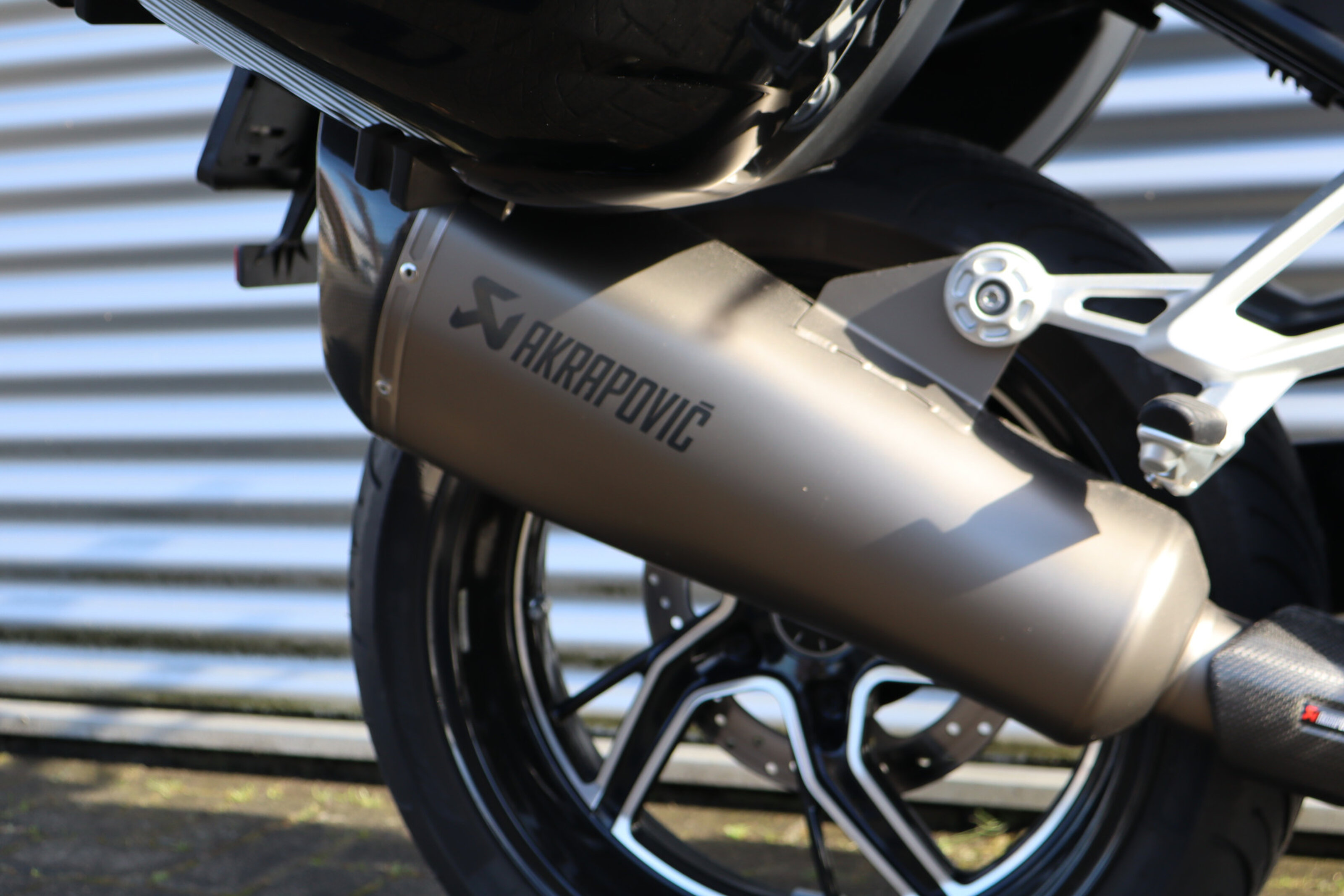 BMW R 1250 R | Option 719 | Akrapovic | Comfort, Touring & Dynamic pakket |