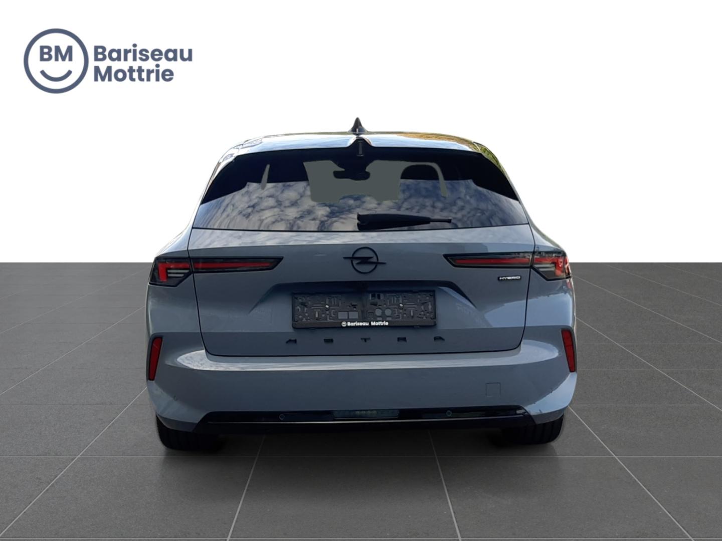 Opel Astra Sports Tourer GS 1.2 T Hybrid - Image 5
