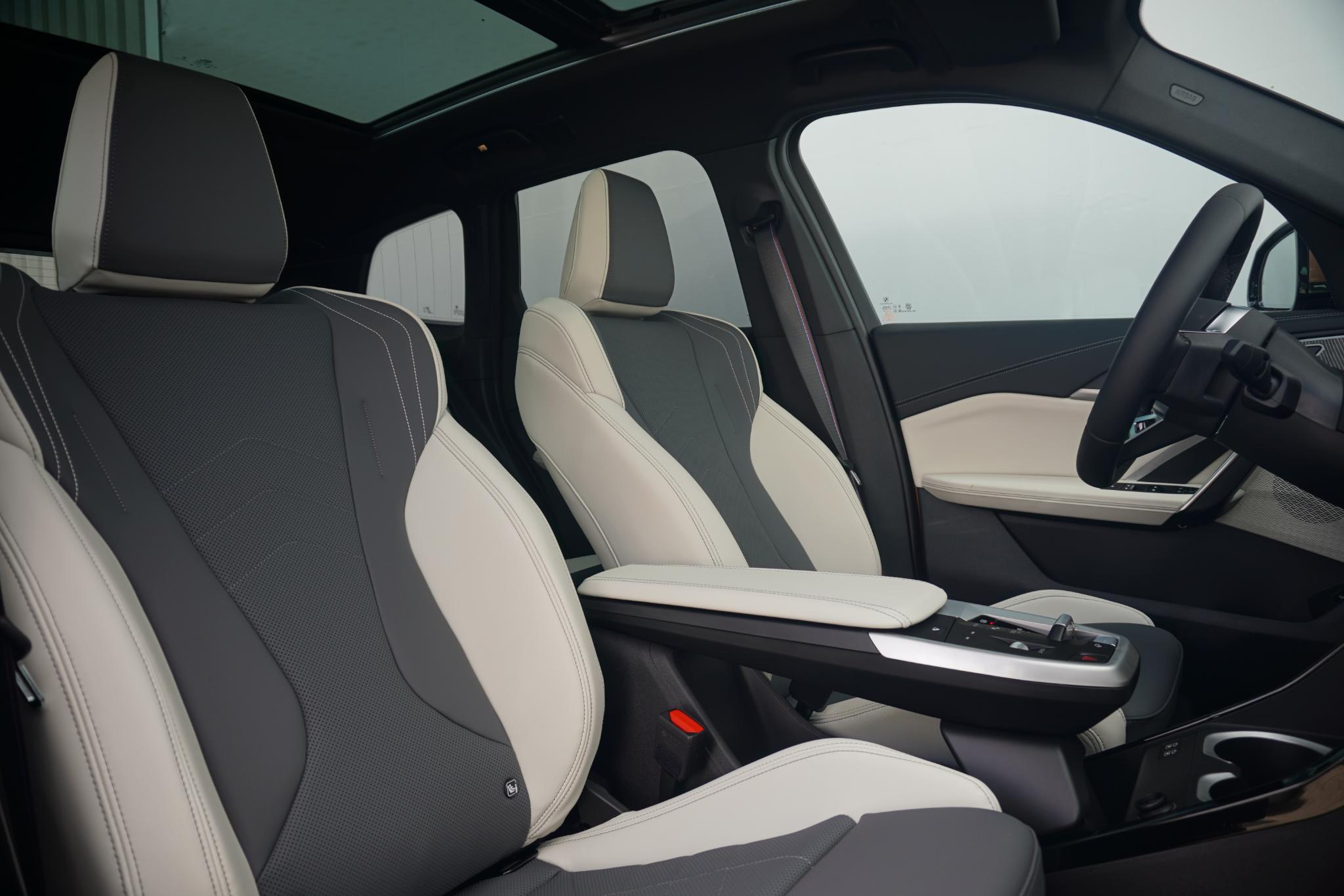 BMW iX1 eDrive20 - Afbeelding 4