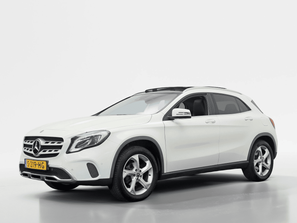 Mercedes-Benz GLA 180 Business Solution | Pano | Cruise | LED - Afbeelding 1