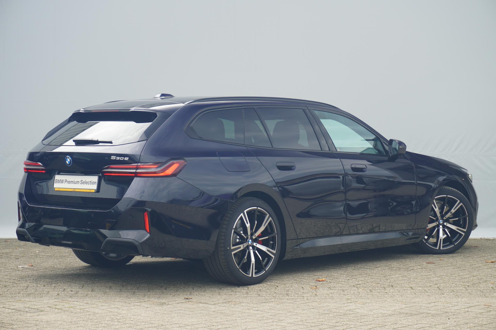 BMW 5 Serie Touring 530e - Afbeelding 2