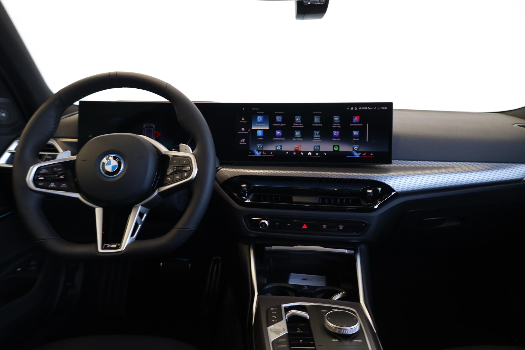 BMW 3 Serie Touring 330e - Afbeelding 3