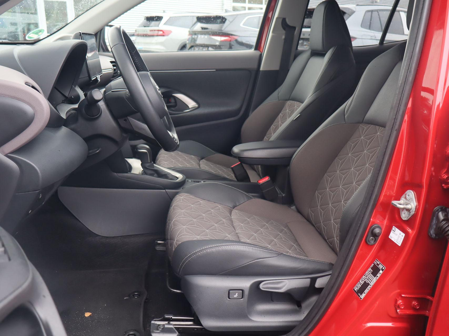 Toyota Yaris Cross 1.5 Hybrid 116pk Executive - Afbeelding 4