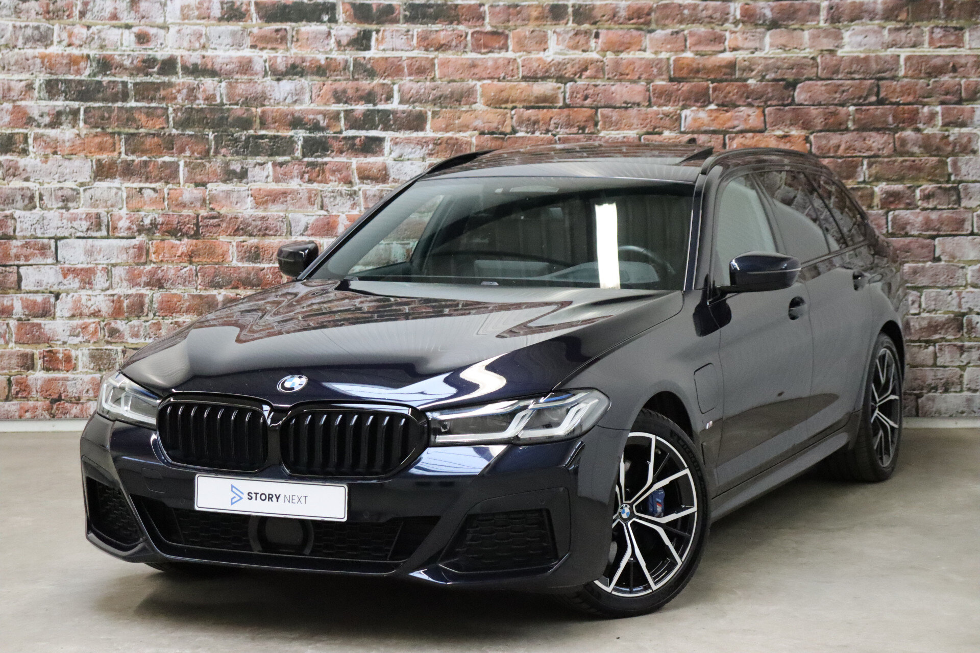 BMW 5 Serie Touring 530e High Executive M Sport Pakket Automaat