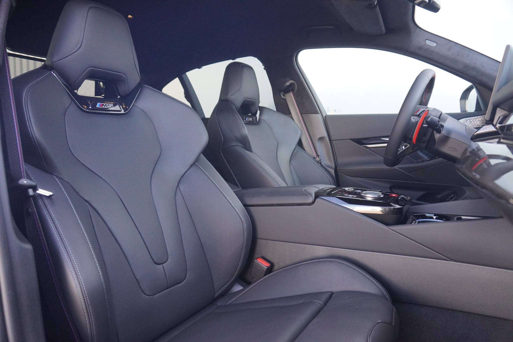 BMW M5 Sedan - Afbeelding 4