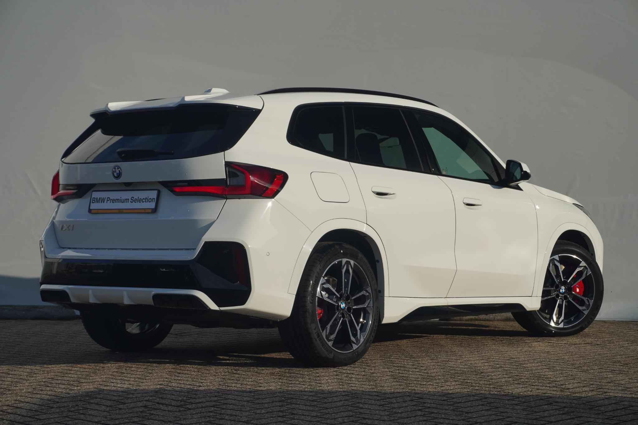 BMW iX1 eDrive20 - Afbeelding 2