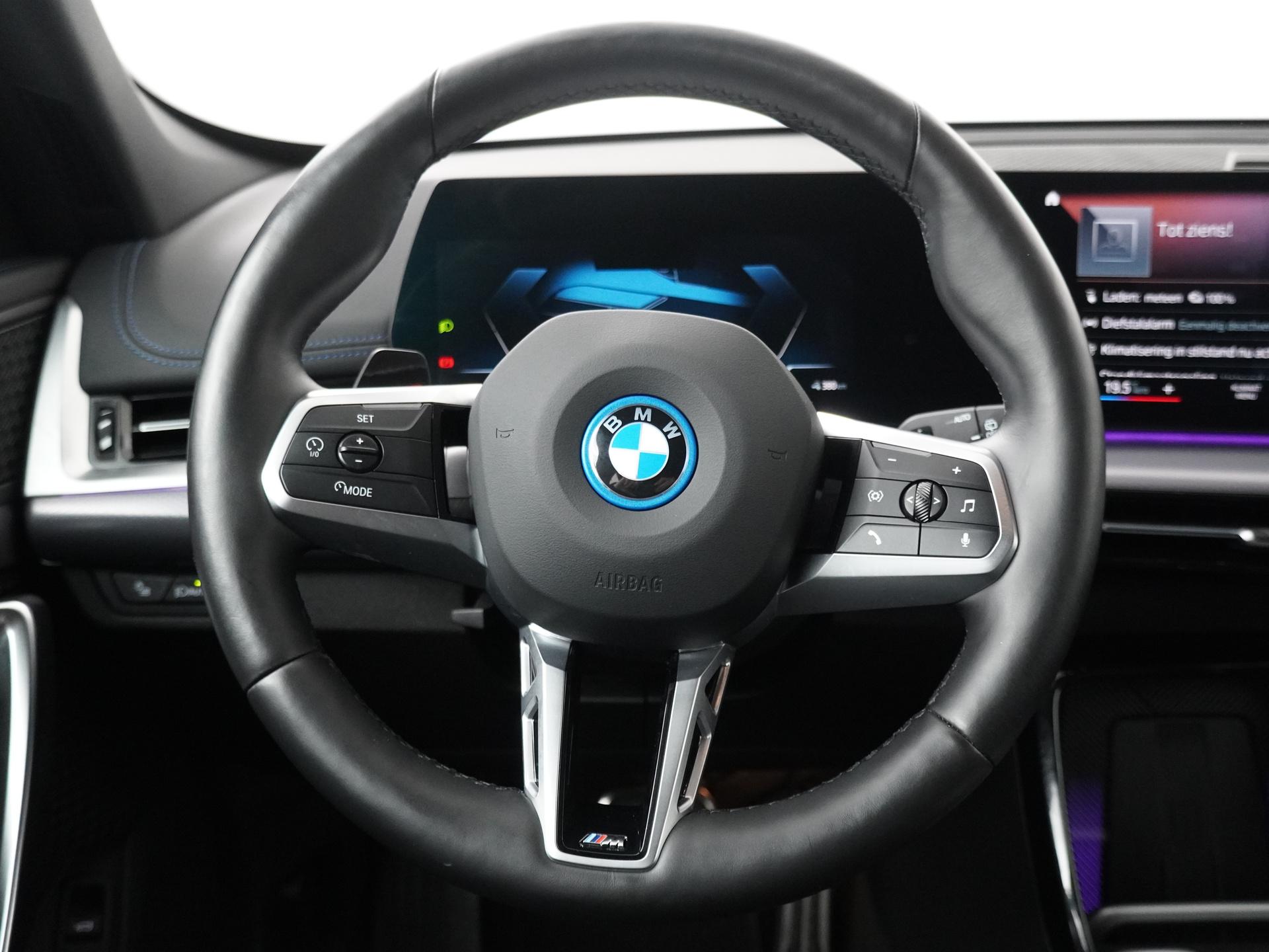 BMW iX1 xDrive30 Launch Edition 67 kWh - Afbeelding 2