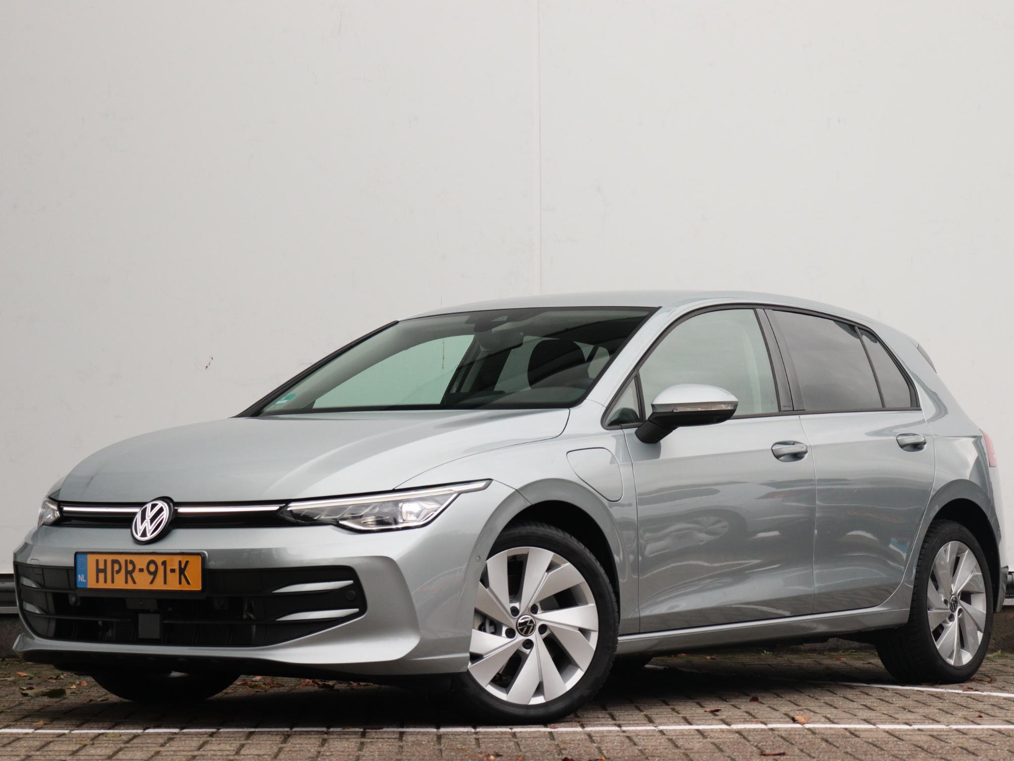 Volkswagen Golf 1.5 eHybrid Life Edition