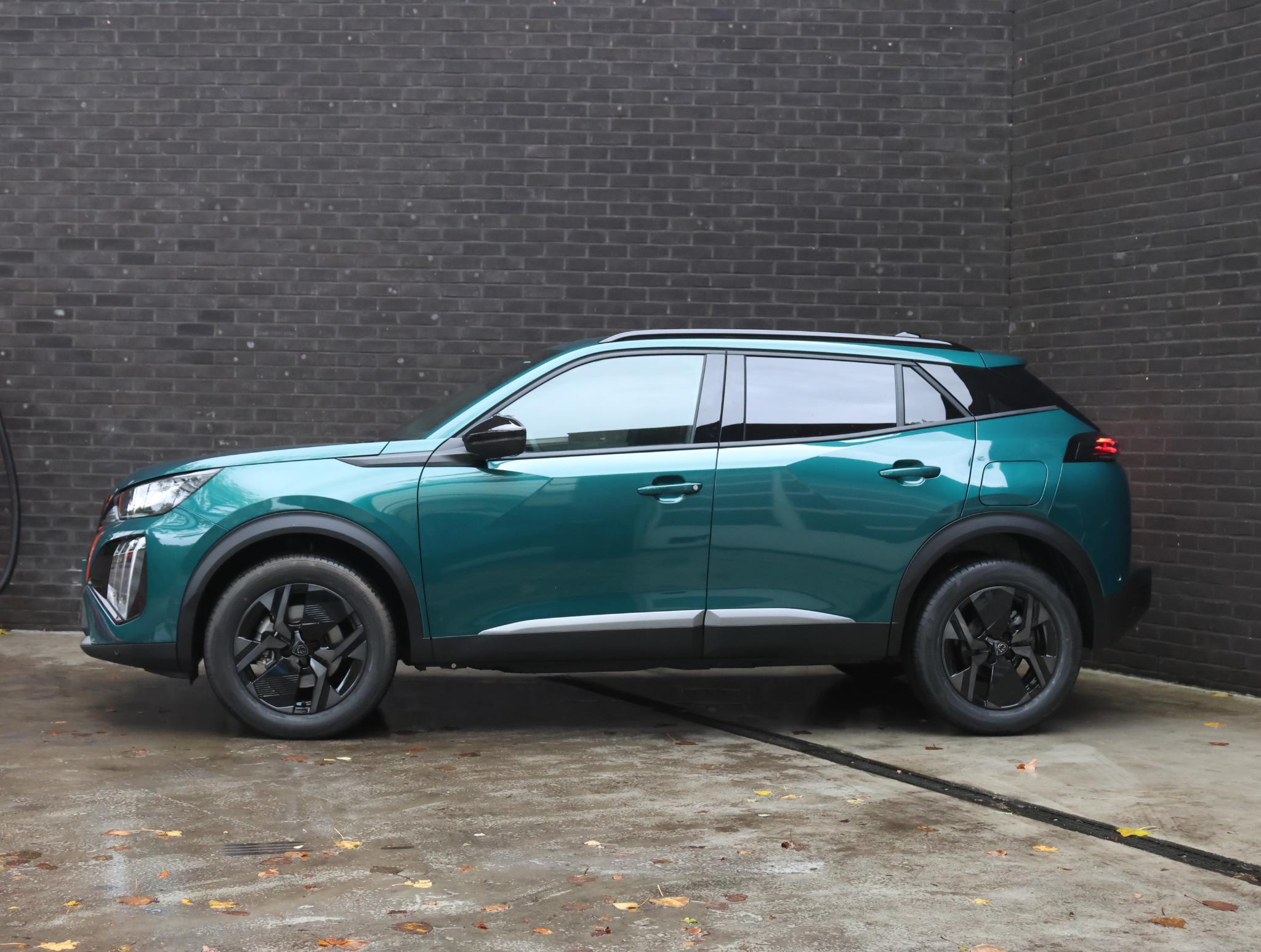 Peugeot 2008 SUV Nefkens Edition 110pk Hybrid - Afbeelding 2