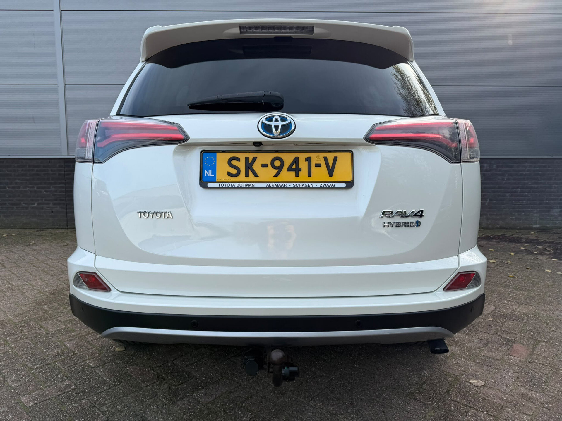 Toyota RAV4 2.5 Hybrid AWD Style met Trekhaak 1650 trekgewicht - Afbeelding 4