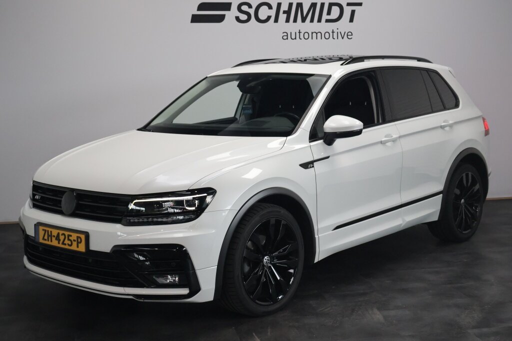 Volkswagen Tiguan 1.5 TSI ACT R-Line | Panorama | Head-Up | Stoelverwarming | Camera