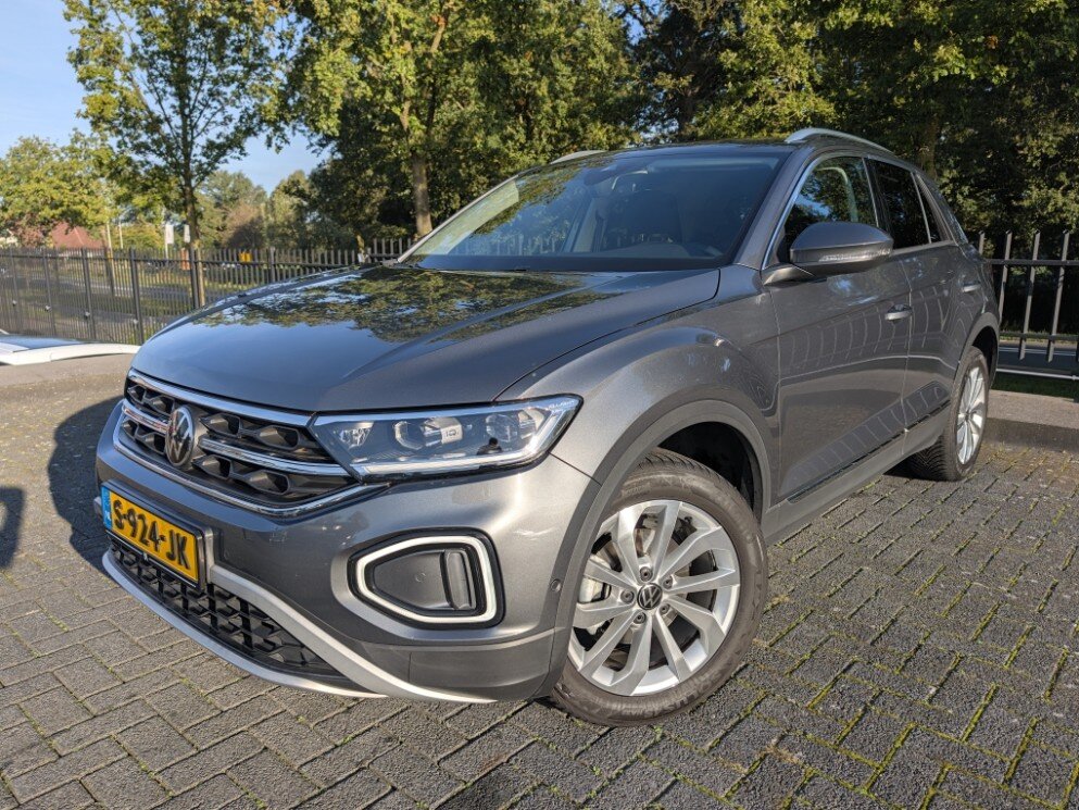 Volkswagen T-Roc 1.5 150PK Style | Trekhaak | Navi | ACC | Camera | LED | Stoelverw. | Half Leder | PDC | AppConnect