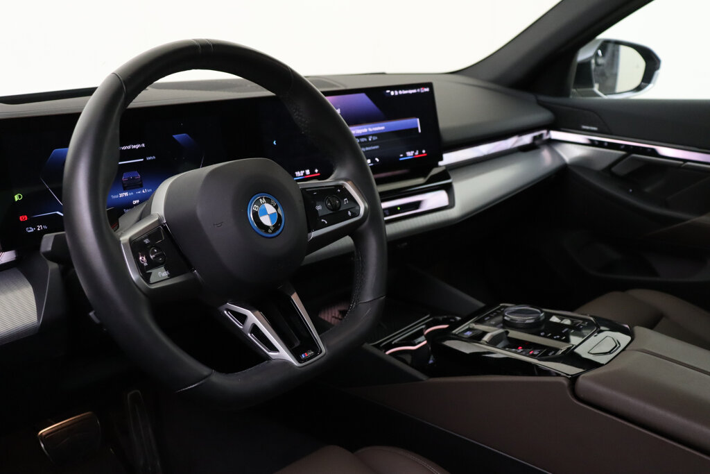 BMW i5 3