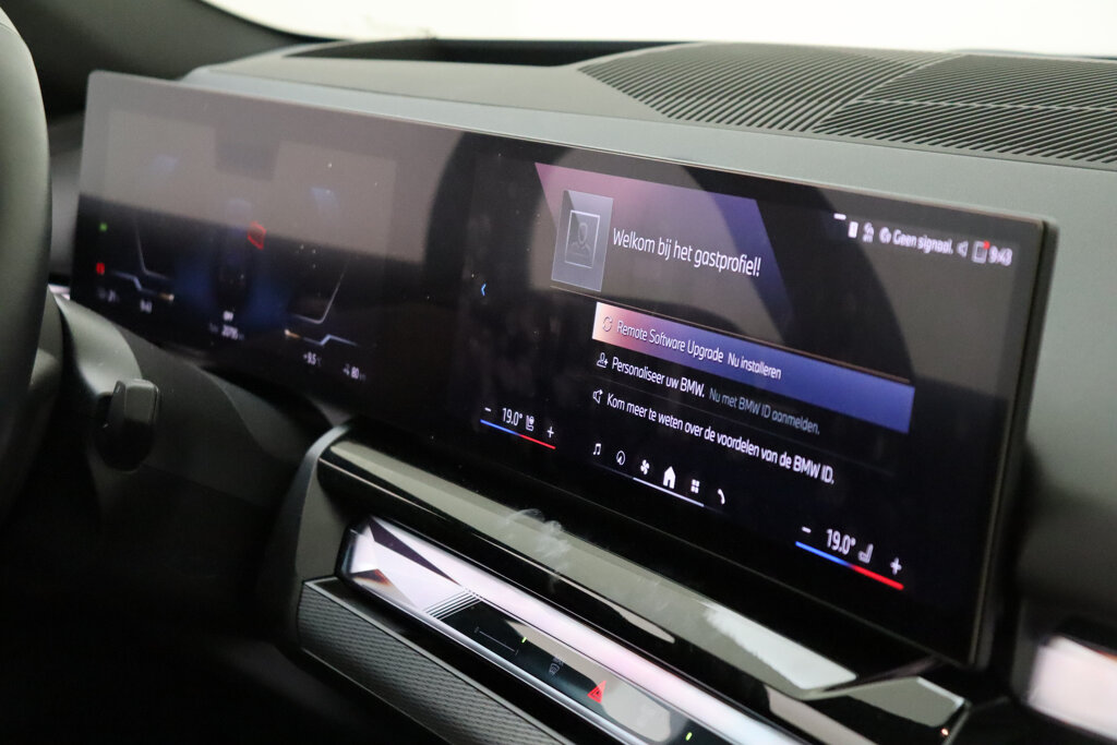 BMW i5 19