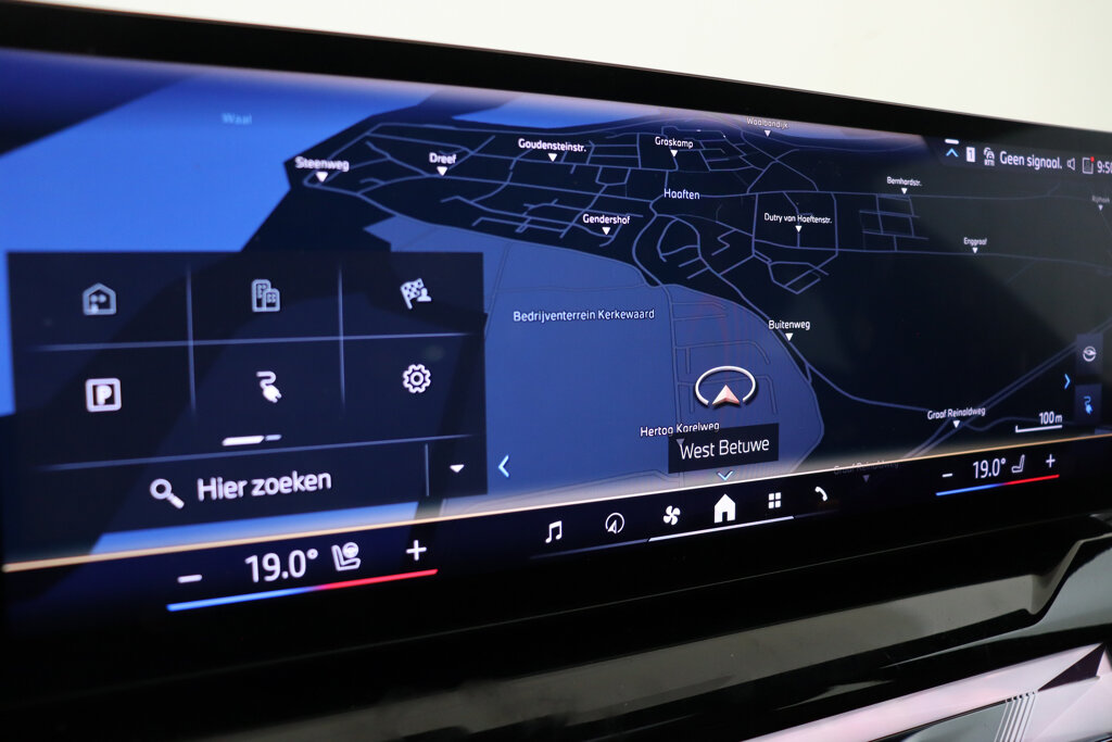 BMW i5 51