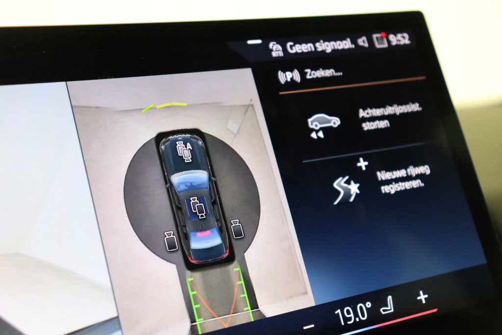 BMW i5 64