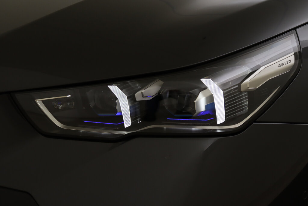 BMW i5 68