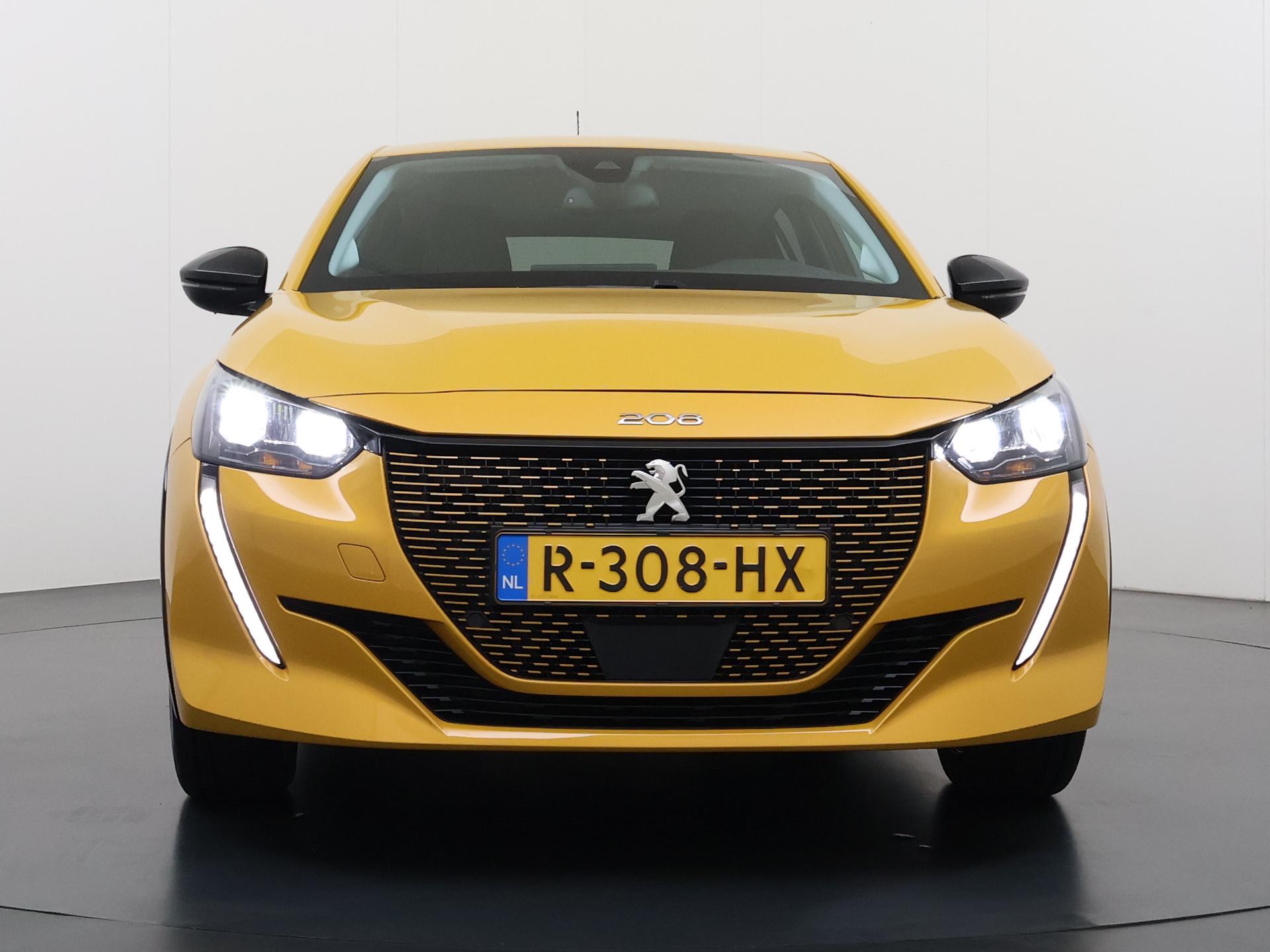 Peugeot e-208