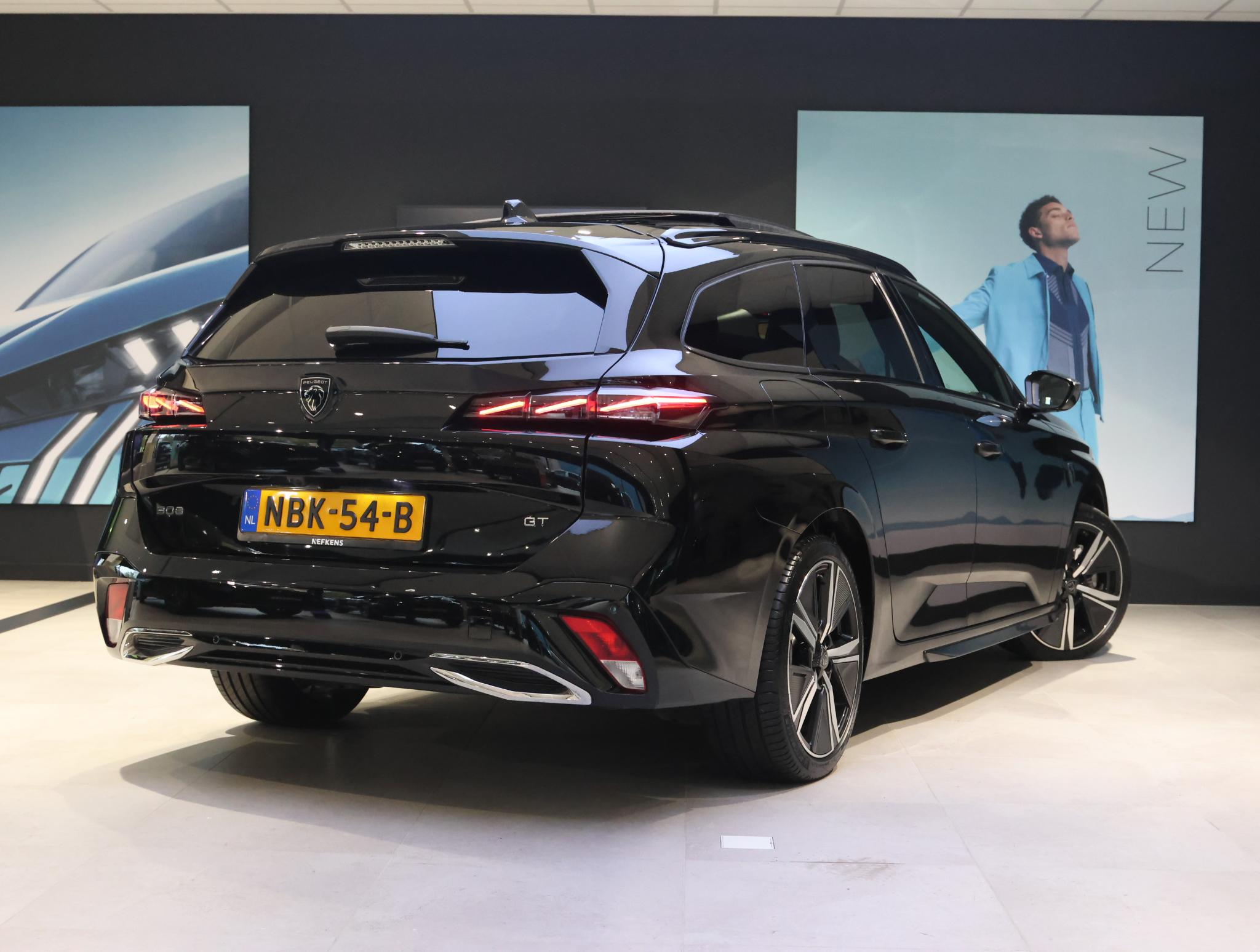 Peugeot 308 SW GT Hybrid 136 pk Automaat - Afbeelding 3