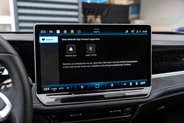 Apple Carplay/Android Auto