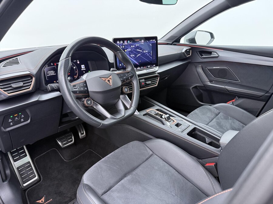 CUPRA Leon Sportstourer 1.5 TSI e-Hybrid VZ 272PK