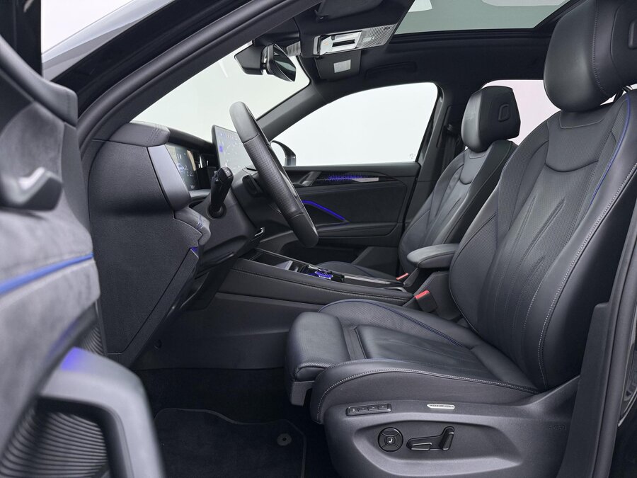Volkswagen Tayron 1.5 eHybrid R-Line