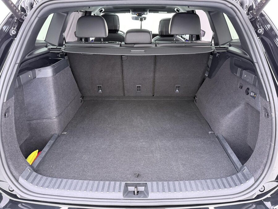 Volkswagen Tayron 1.5 eHybrid R-Line