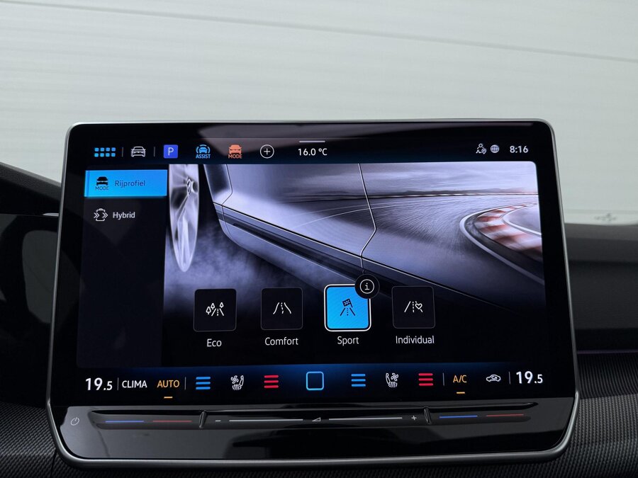 Volkswagen Golf 1.5 eHybrid GTE 272 PK
