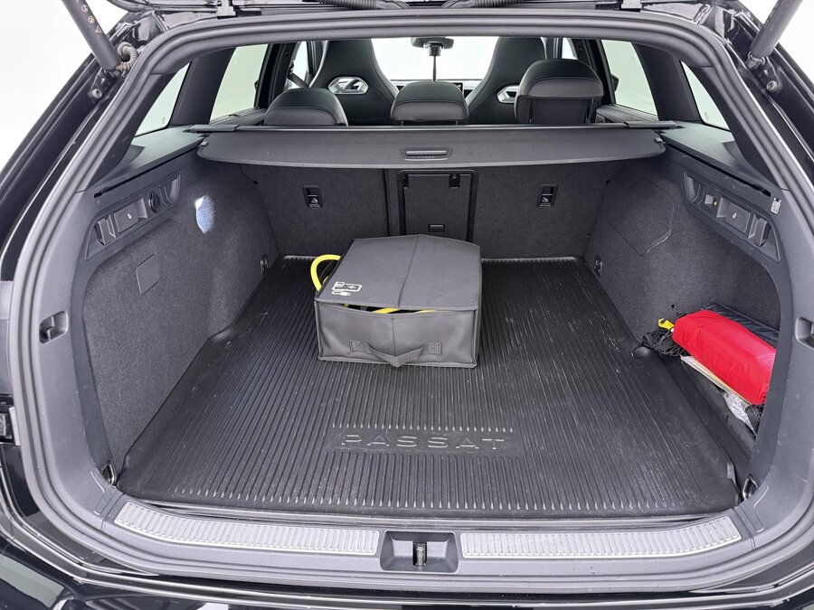 Volkswagen Passat Variant 1.5 eHybrid R-Line