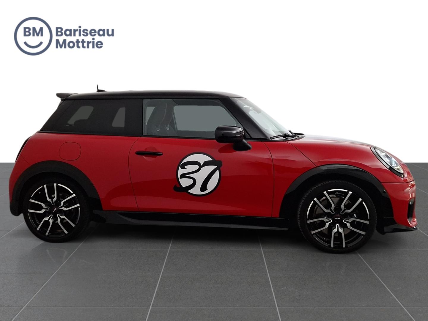 MINI Cooper S JOHN COOPER WORKS*PANO EN OPEN DAK*LEDER*ZETEL EN STUURVERWARMING*360CAMERA EN SENSOREN*DAB*CARPLAY*GPS* - Afbeelding 3