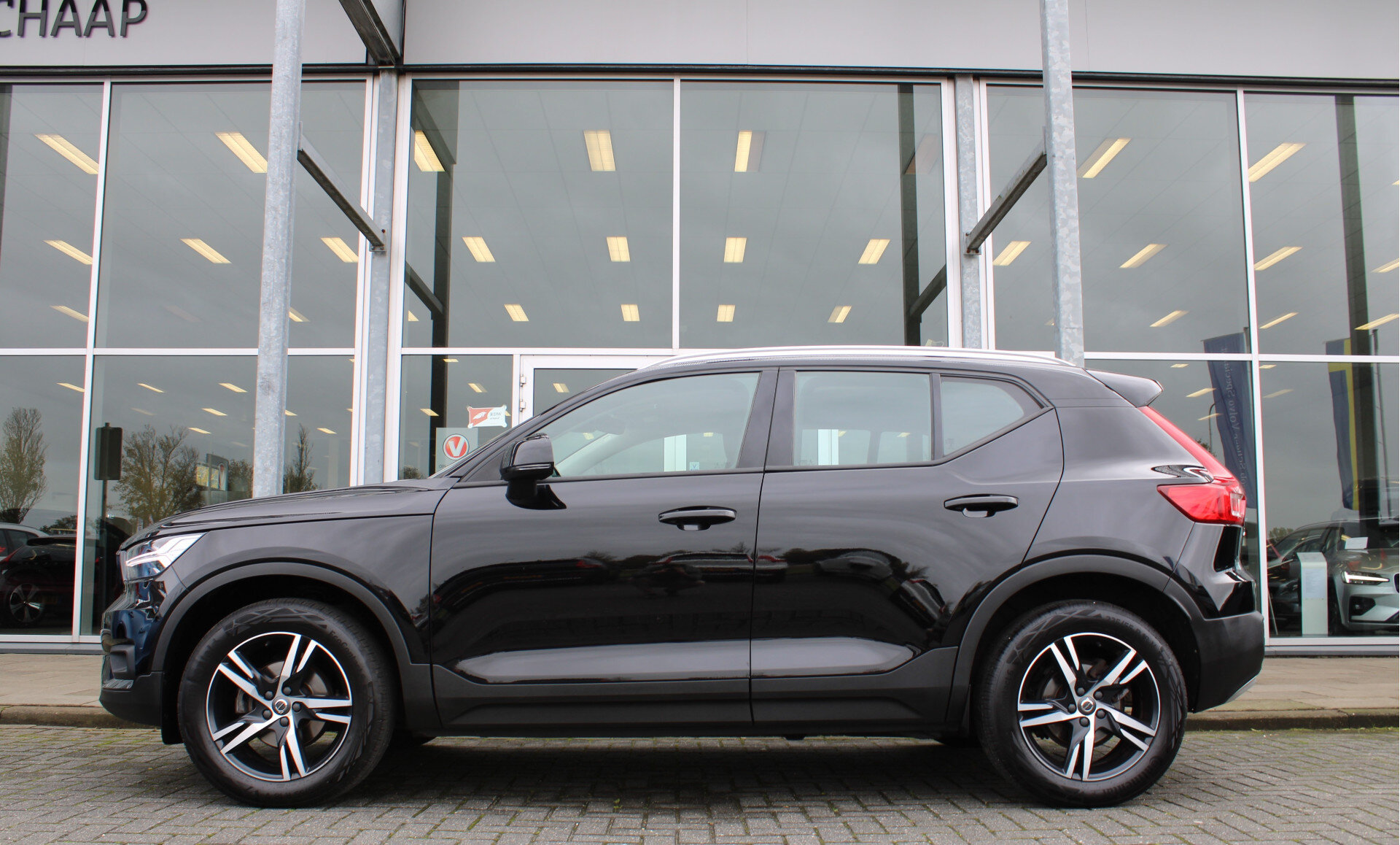 Volvo XC40 T2 130PK Automaat Business Pro - Afbeelding 2