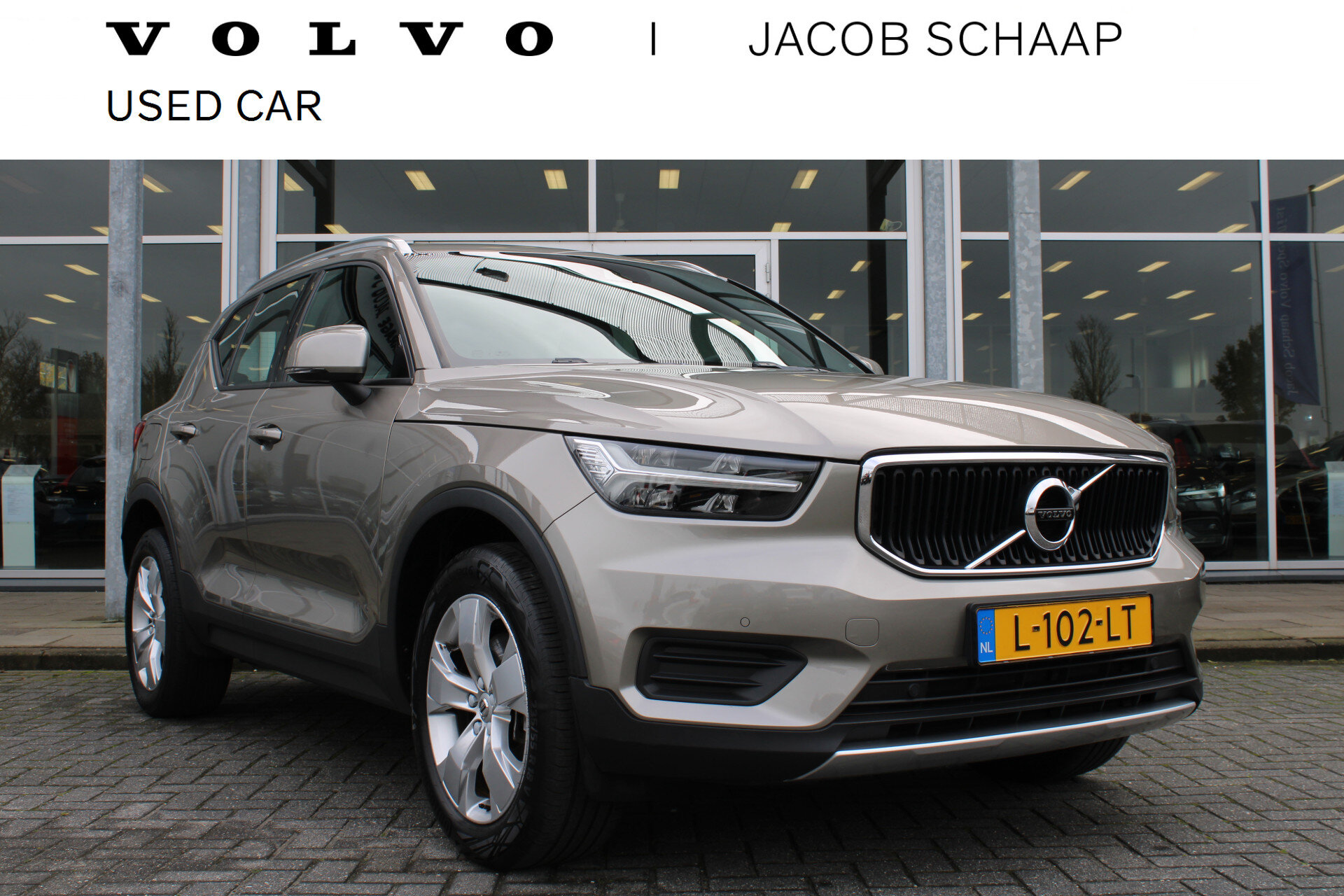 Volvo XC40 T2 130PK Automaat Momentum Business