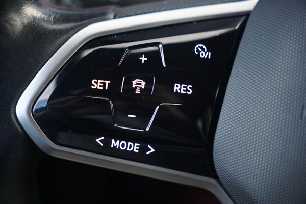 cruise control adaptief met Stop&Go cruise control adaptief met Stop&Go