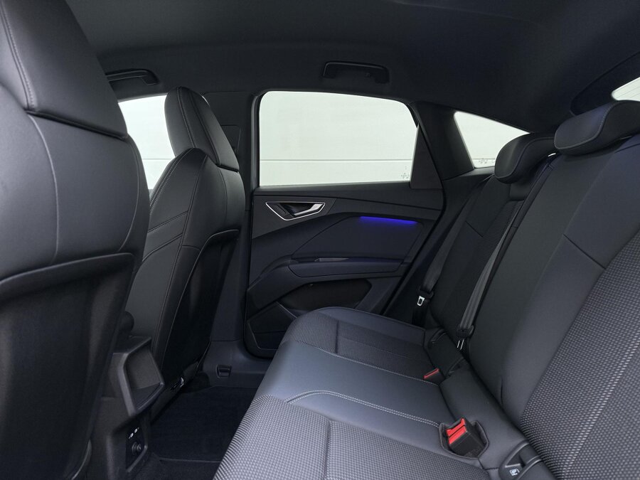 Audi Q4 Sportback e-tron S-Line 40 204 PK
