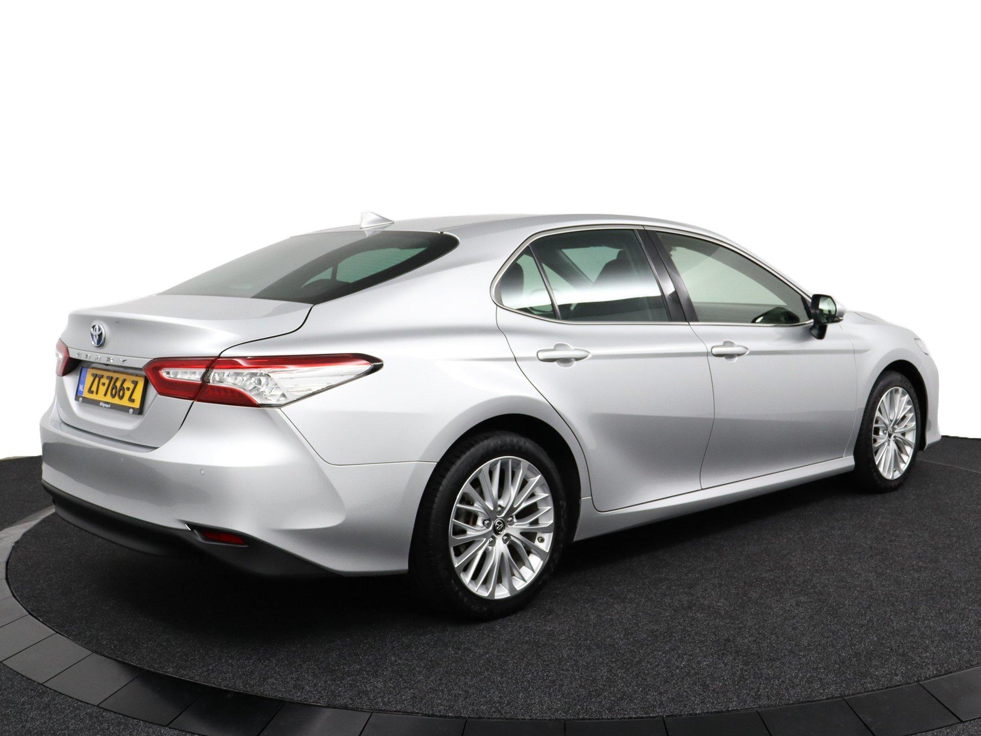 Toyota Camry 2.5 Hybrid Business Intro - Afbeelding 2