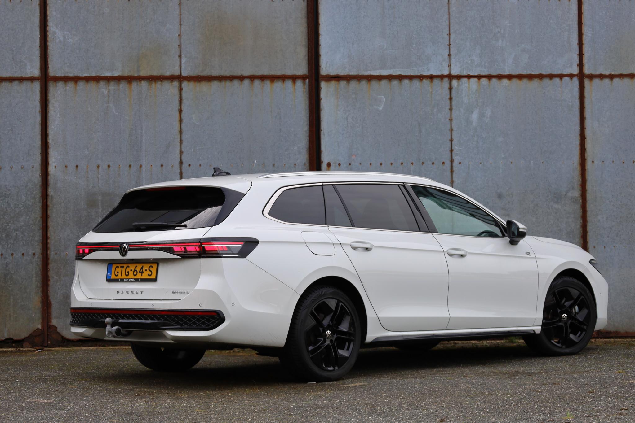 Volkswagen Passat Variant 1.5 eHybrid R-Line Edition - Afbeelding 2