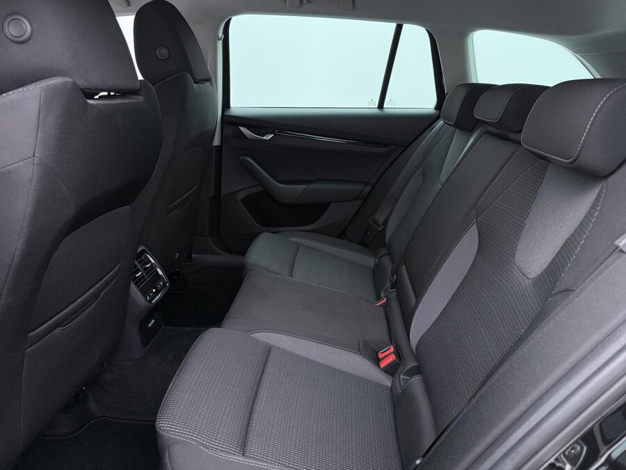 Škoda Octavia Combi 1.5 TSI Business Edition