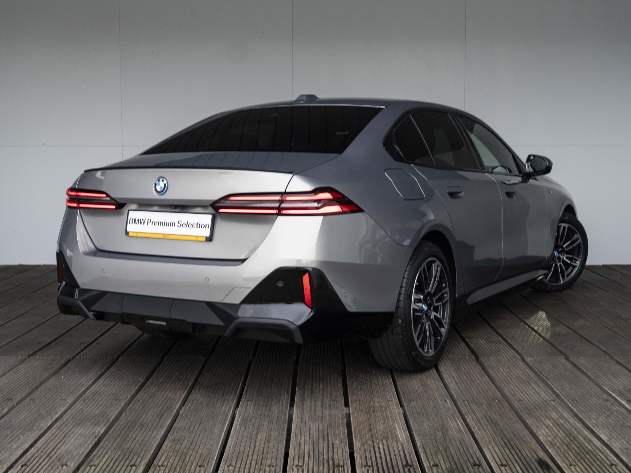 BMW 5-serie 530e - Afbeelding 2