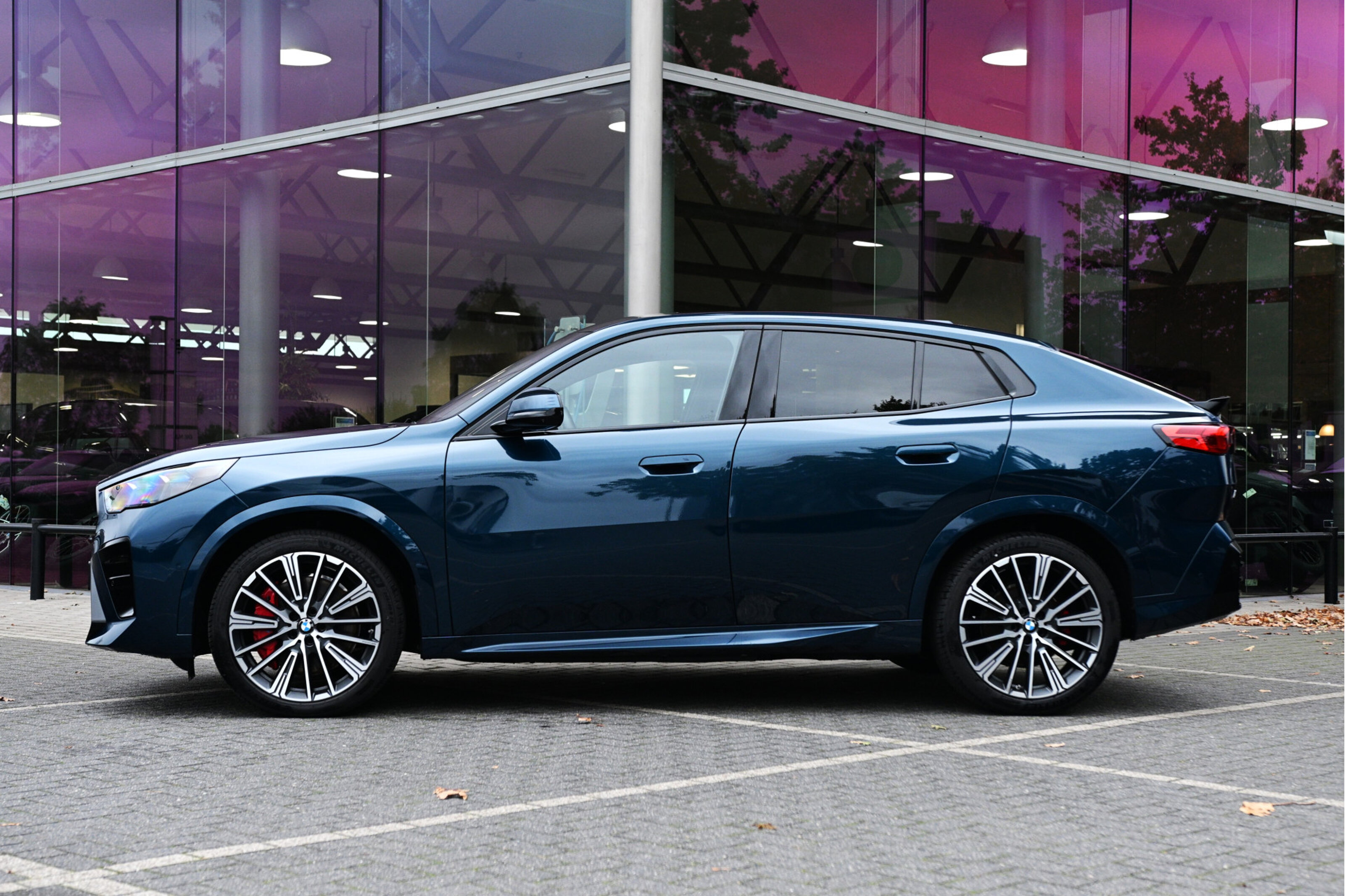 BMW iX2 eDrive20 M Sport