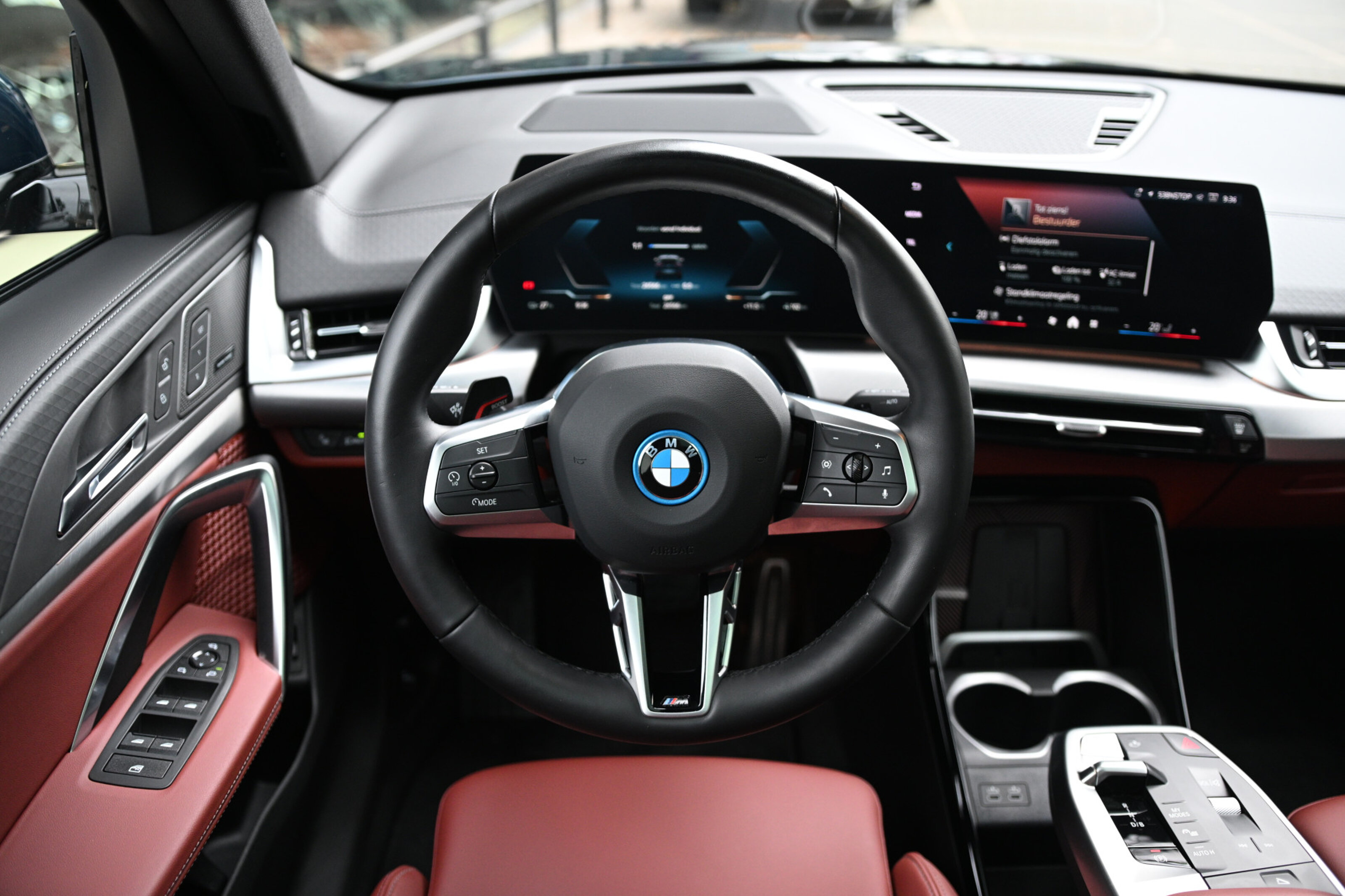 BMW iX2 6