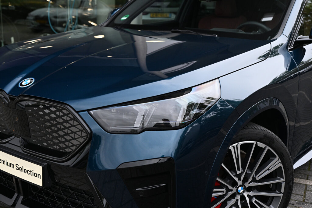 BMW iX2 18
