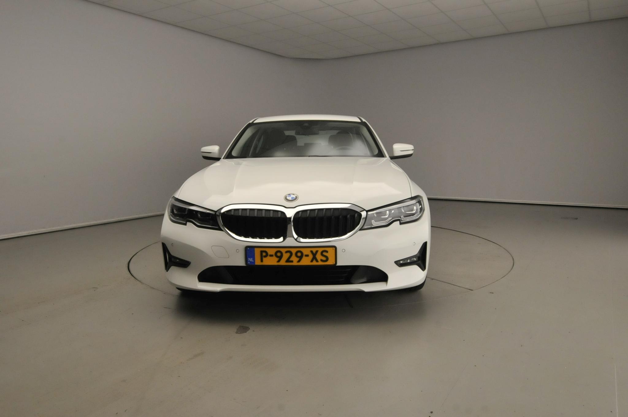 BMW 3 Serie Sedan 330i - Afbeelding 5