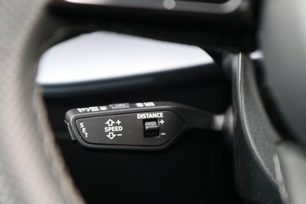 cruise control adaptief met Stop&Go cruise control adaptief met Stop&Go